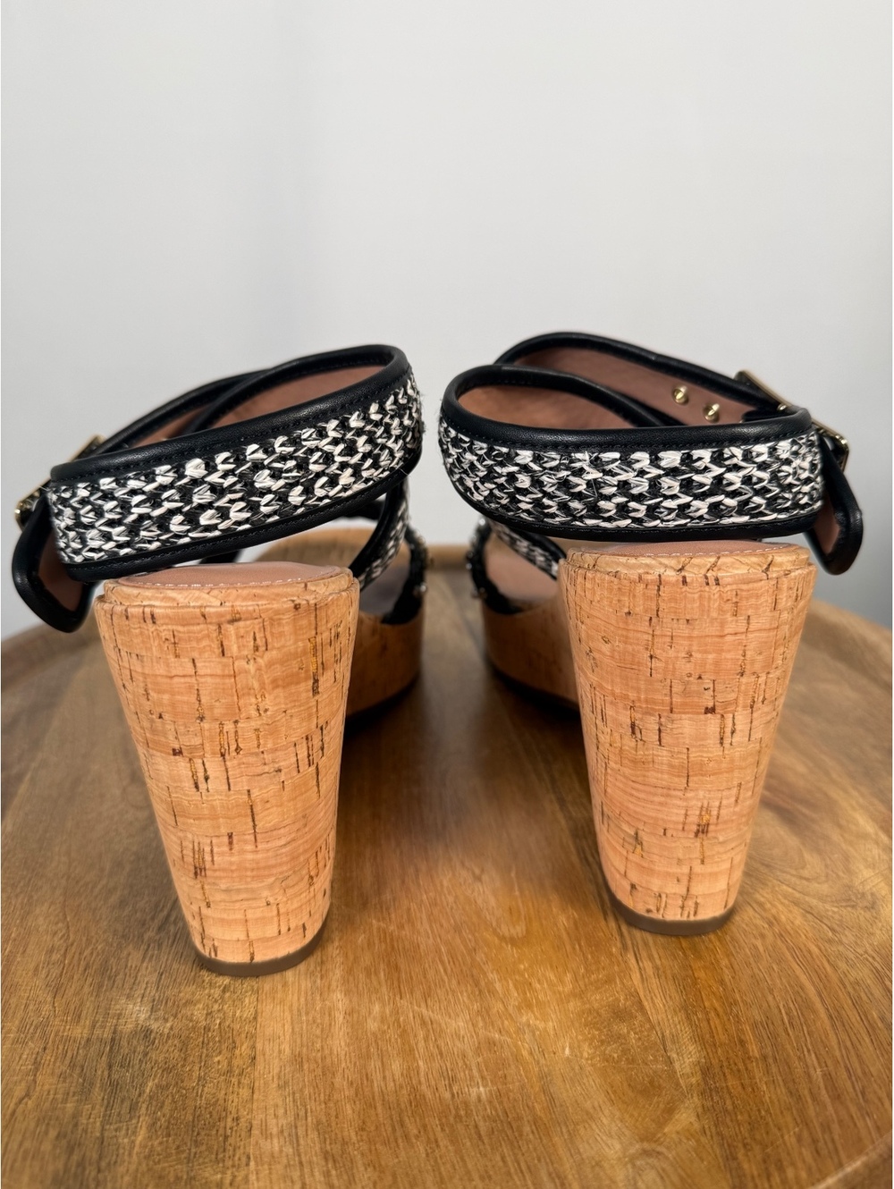 NWB Linea Paolo Varena Black Raffia Embellished Wedge Sandals Size 10 - Picture 7 of 10